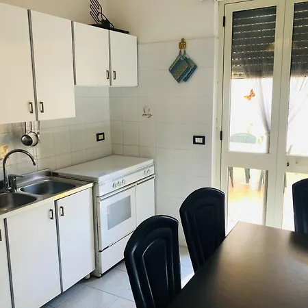 Comodo Piano Terra 400mt Varadero ليدو ماريني